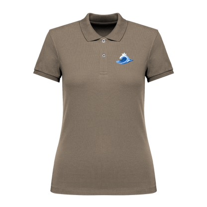 Braunes Polo-Shirt mit blauer Welle und Segelboot-Motiv, nachhaltig – einzigartigbunt