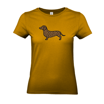 Damen T-Shirt mit Dackel-Motiv im modernen Leoparden-Muster auf der Brust.