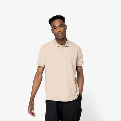 Model mit Polo