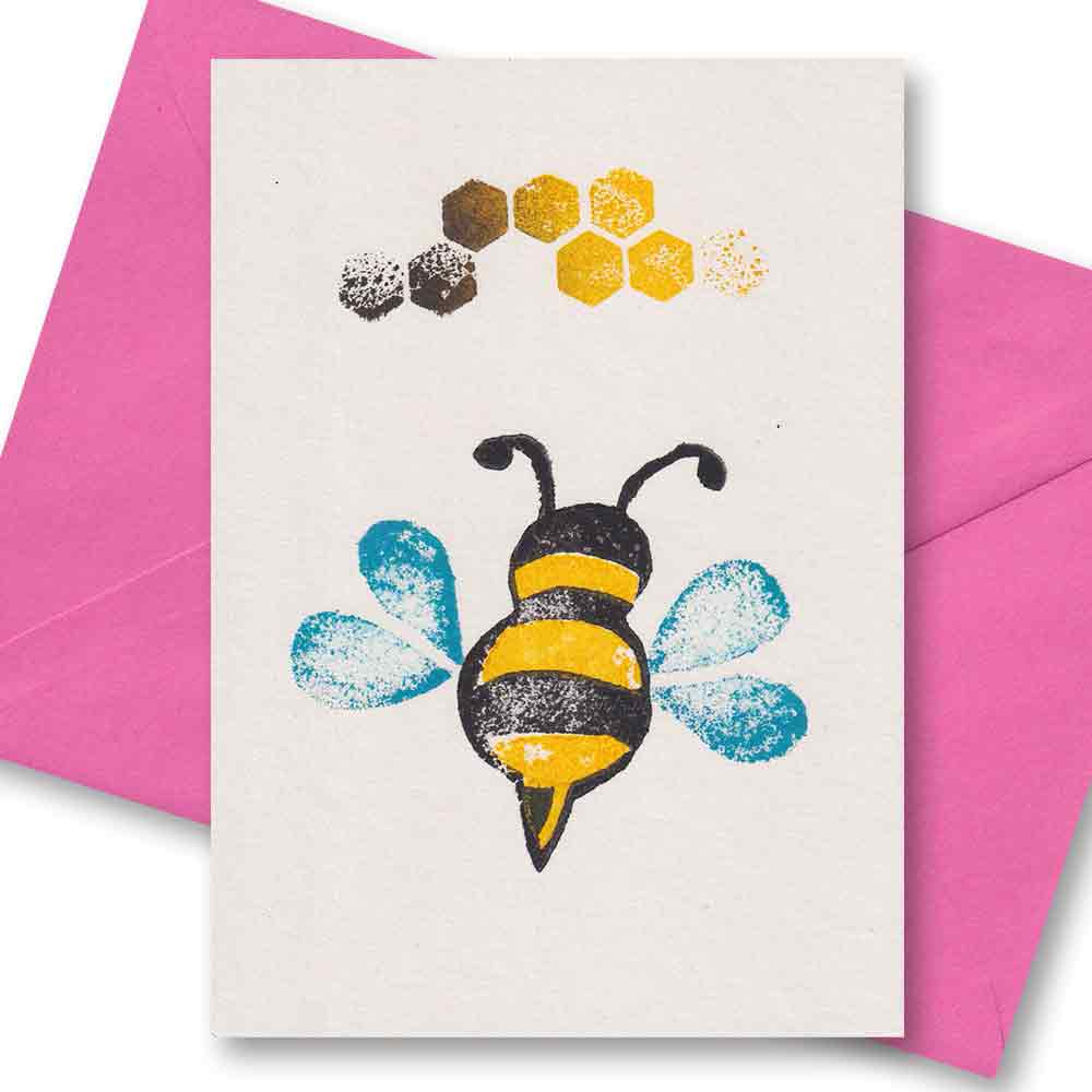 Handgedruckte Postkarte I Biene mit Waben