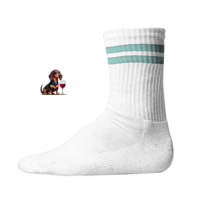 Weiße Socken mit mintgrünen Streifen und Dackel-Motiv mit Weinglas, nachhaltig – einzigartigbunt